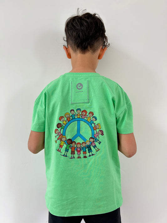 Hulk Green Shirt mit Kindern für Frieden
